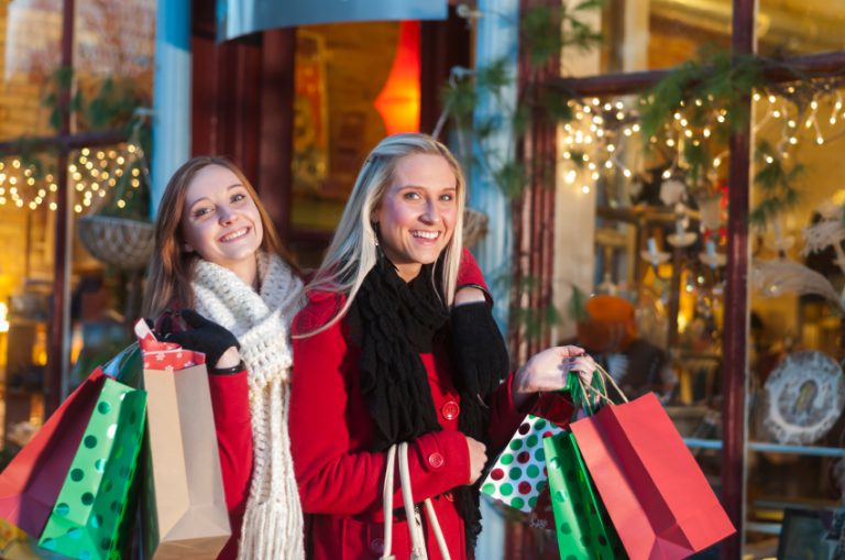 Crítico Congelar Fragua Buying presents for your family when you live in Spain - Spain Explained